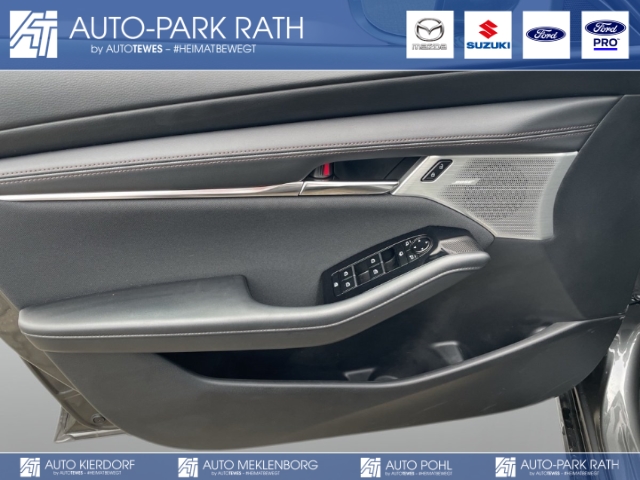 Foto 1 - Mazda 3 2.0L X 186PS FWD AUTOMATIK*Excl*Bose*60 Kam*Allwetterreifen*, machine gray (grau)