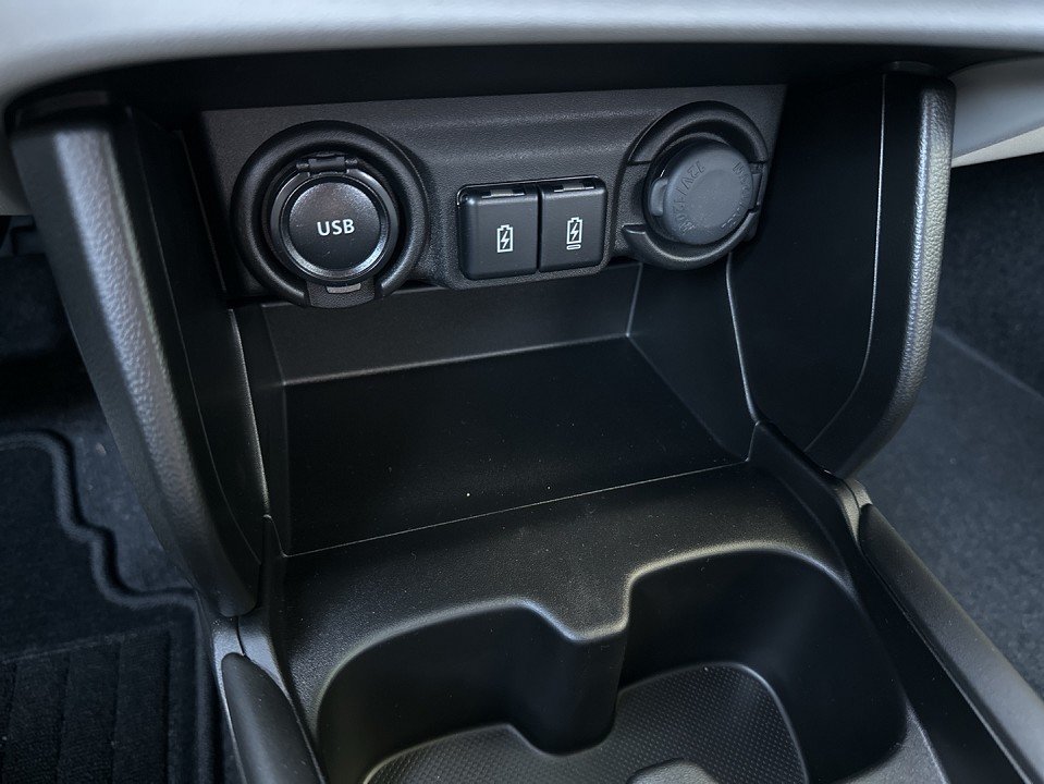 Foto 1 - Suzuki Swift 1,2 HYBRID MT COMFORT, Frontier Blue / Super Black Pear