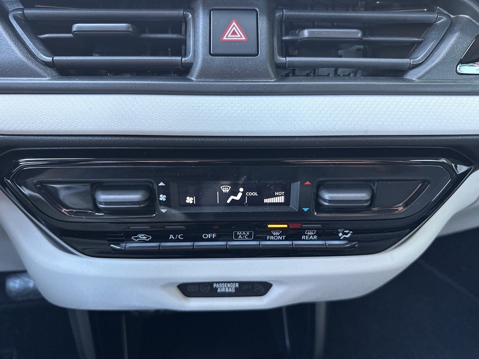 Foto 1 - Suzuki Swift 1,2 HYBRID MT COMFORT, Frontier Blue / Super Black Pear