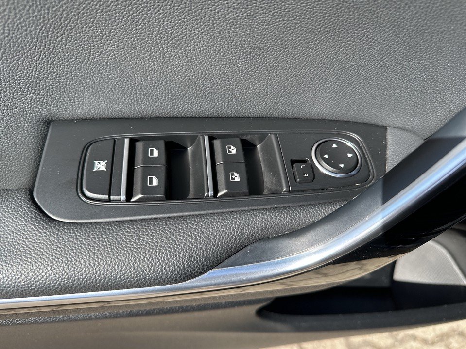 Foto 1 - Kia Ceed , Schwarz