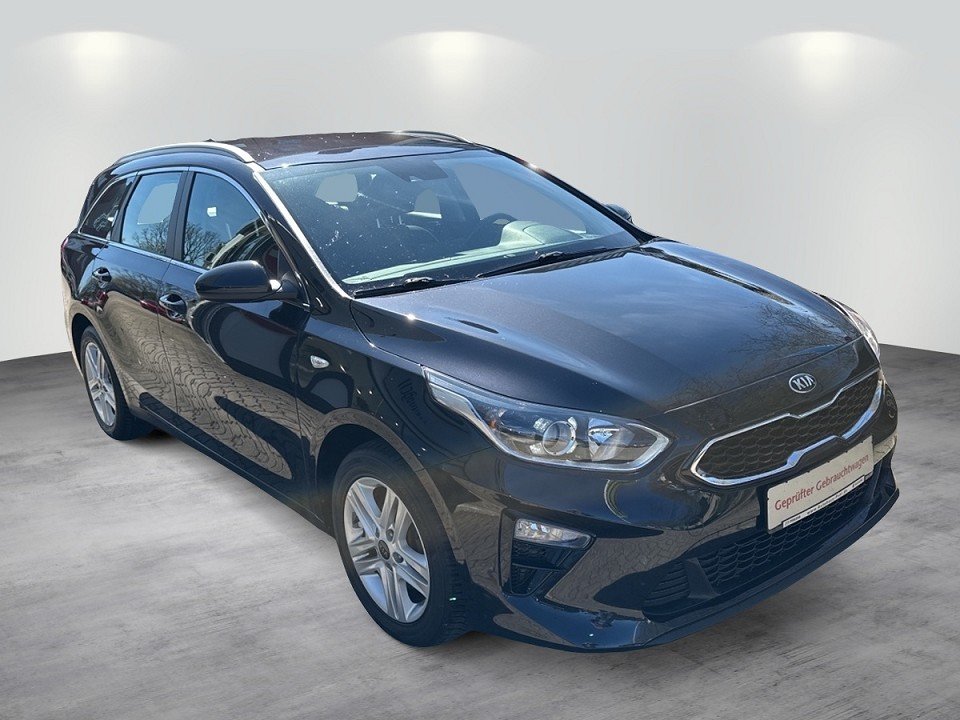 Foto 1 - Kia Ceed , Schwarz