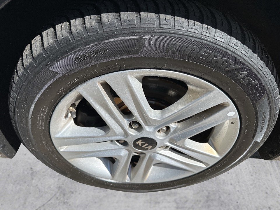 Foto 1 - Kia Ceed , Schwarz