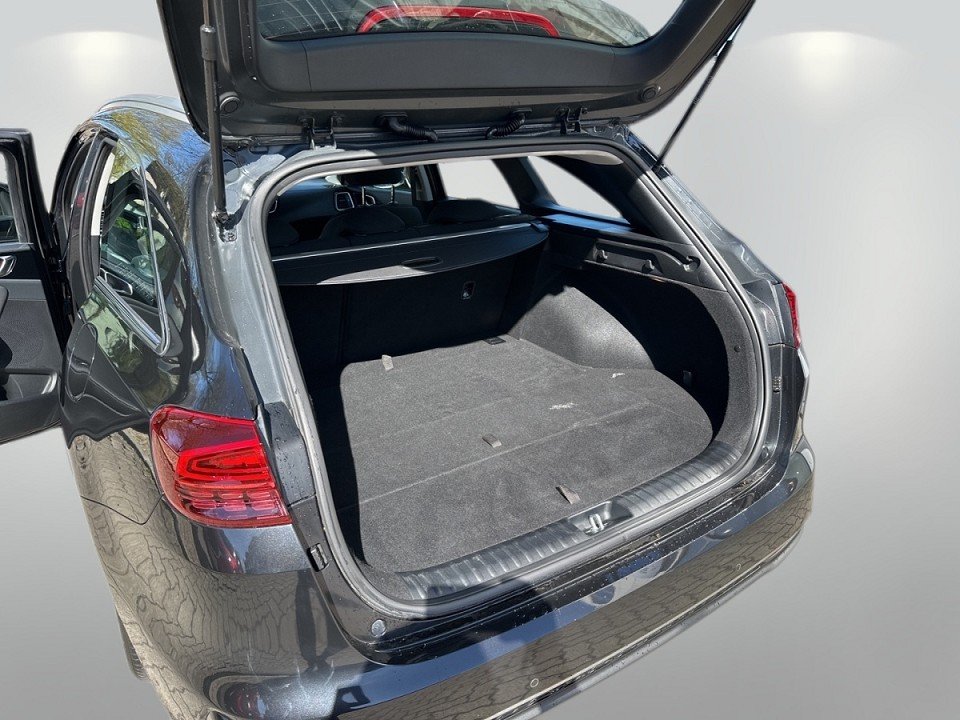 Foto 1 - Kia Ceed , Schwarz