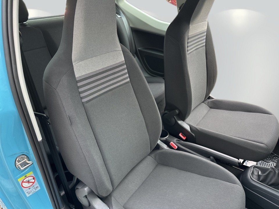 Foto 1 - Volkswagen UP ! 1.0 KLIMA, Teal Blue