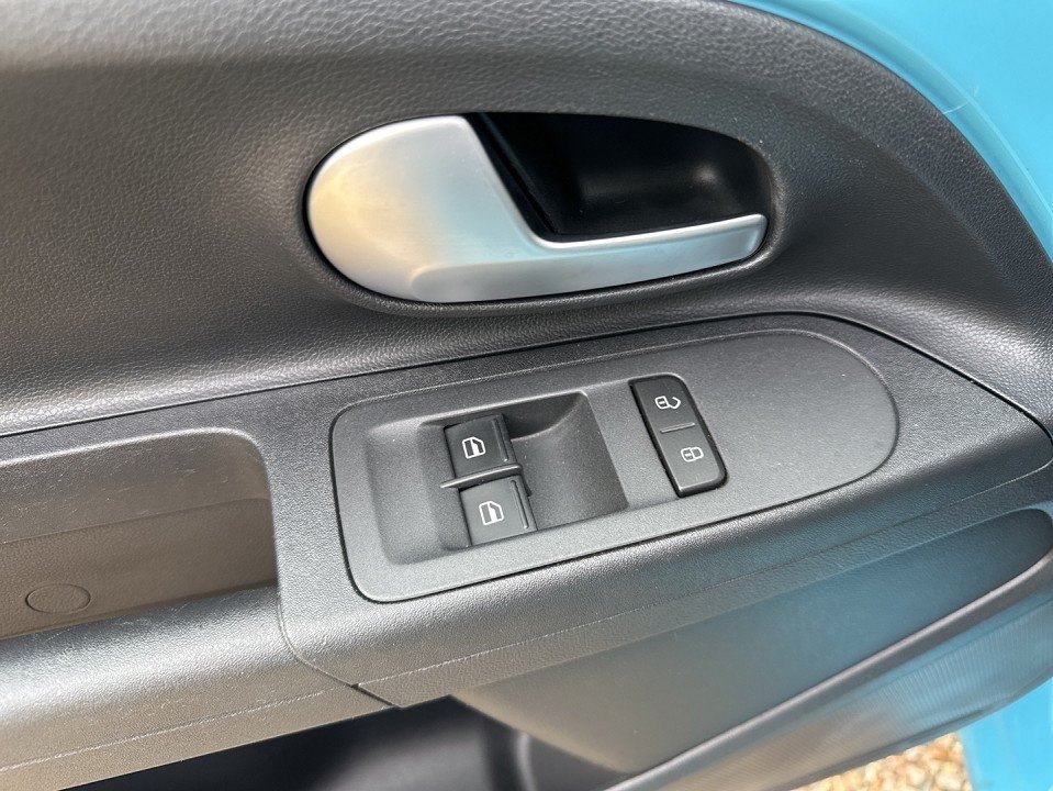 Foto 1 - Volkswagen UP ! 1.0 KLIMA, Teal Blue