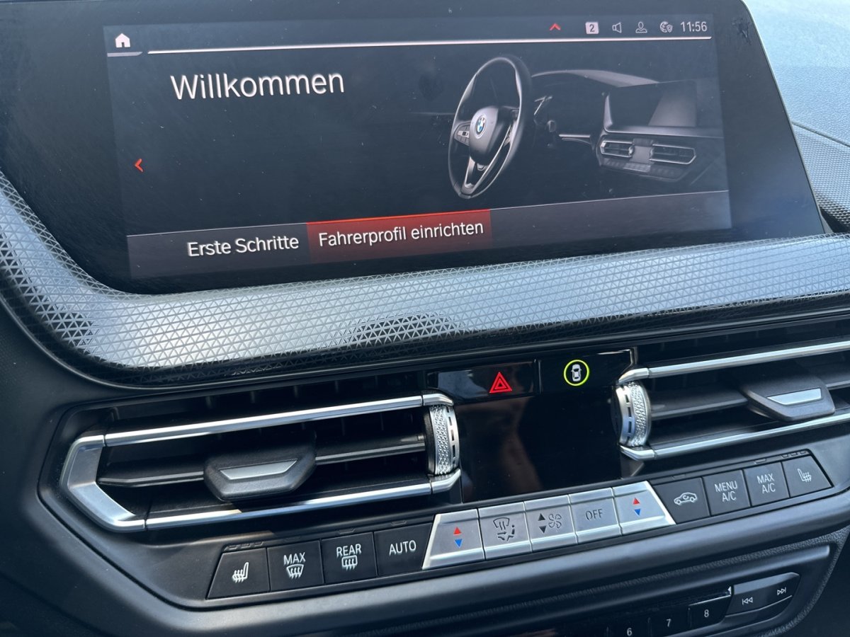 Foto 1 - BMW 116 d Aut. Klima Navi PDC SHZG, weiss