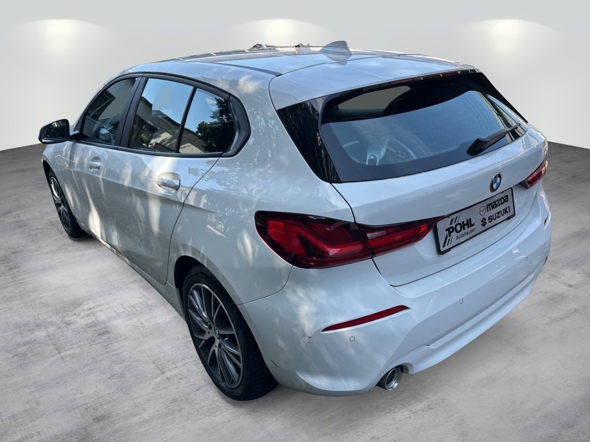 Foto 1 - BMW 116 d Aut. Klima Navi PDC SHZG, weiss