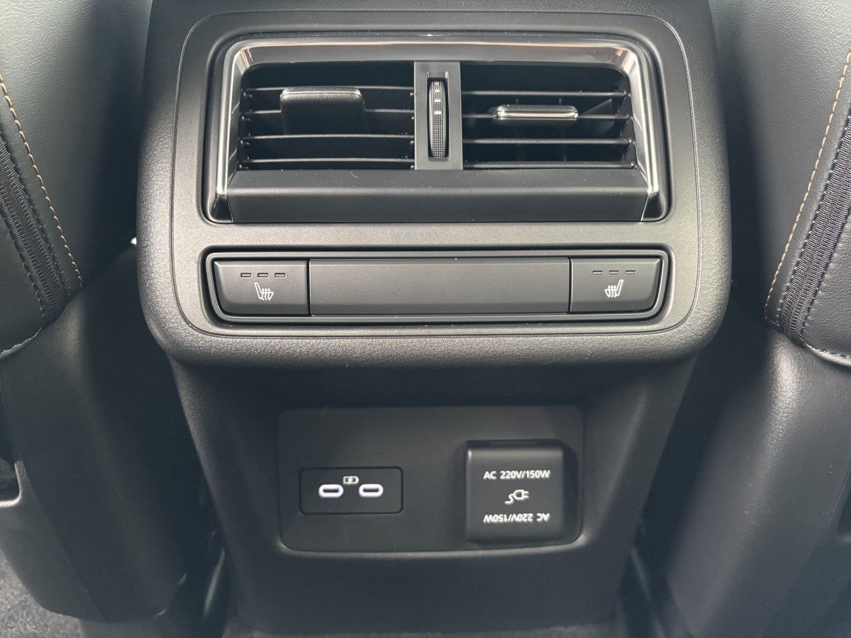 Foto 1 - Mazda CX-60 'Homura' 3.3L e-SKYACTIV D 254PS, Rhodium White