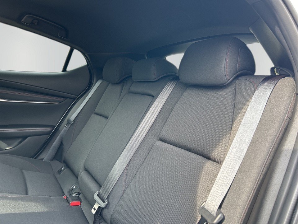 Foto 1 - Mazda 3 2.5l 'HOMURA' M Hybrid, Snowflake White Pearl