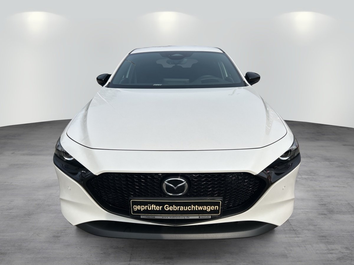 Foto 1 - Mazda 3 2.5l 'HOMURA' M Hybrid, Snowflake White Pearl