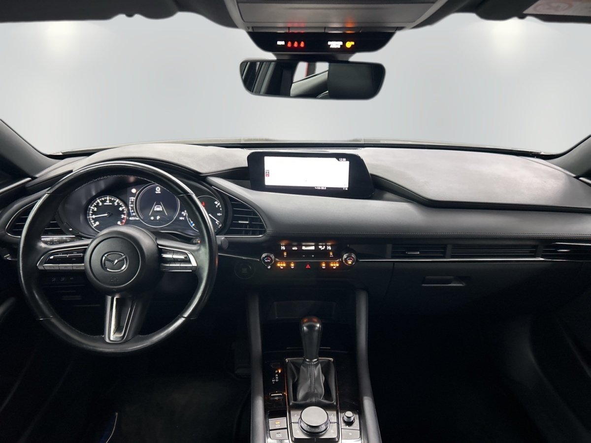 Foto 1 - Mazda 3 2.0l 'SELECTION' M Hybrid, Jet Black