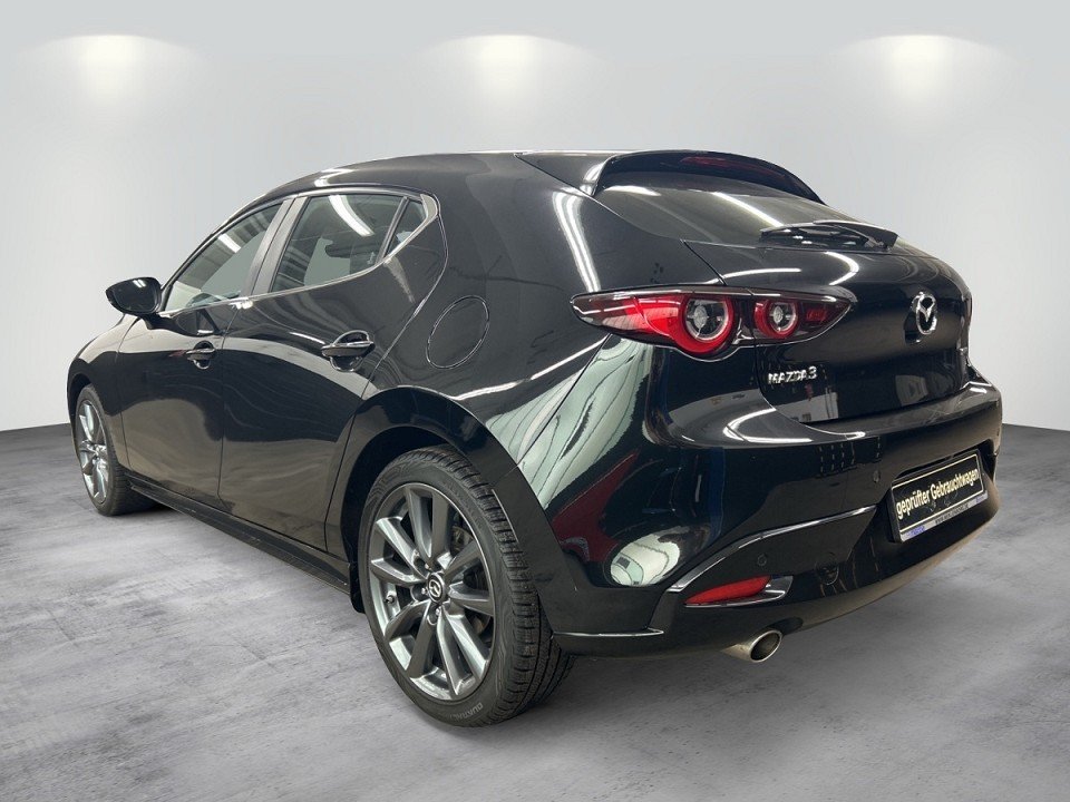 Foto 1 - Mazda 3 2.0l 'SELECTION' M Hybrid, Jet Black