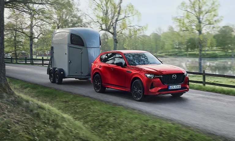 Foto von Mazda CX - 60 Plug - in Hybrid seitlich vorne