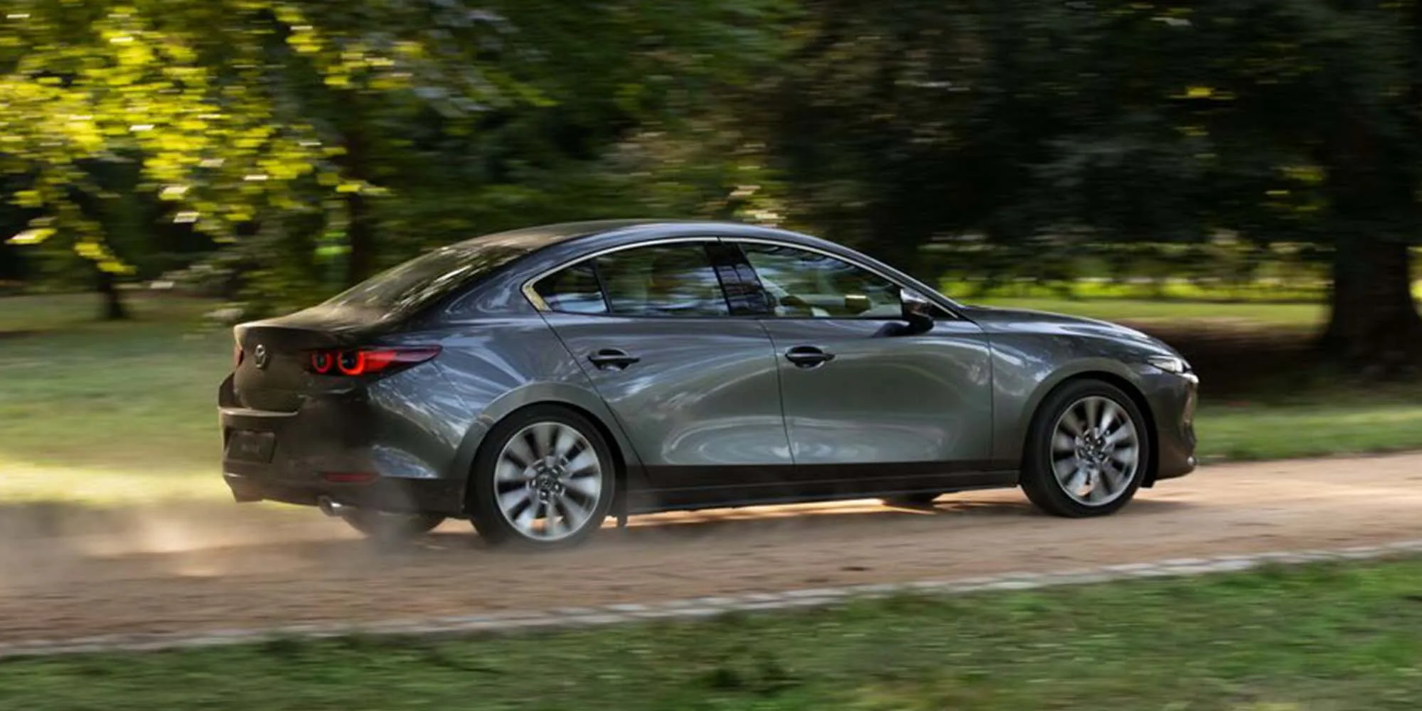 Foto von Mazda3 Fastback seitlich hinten