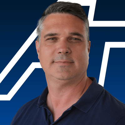 Simon Steenwarber (Leiter Teile und Zubehör) - AUTO-PARK RATH